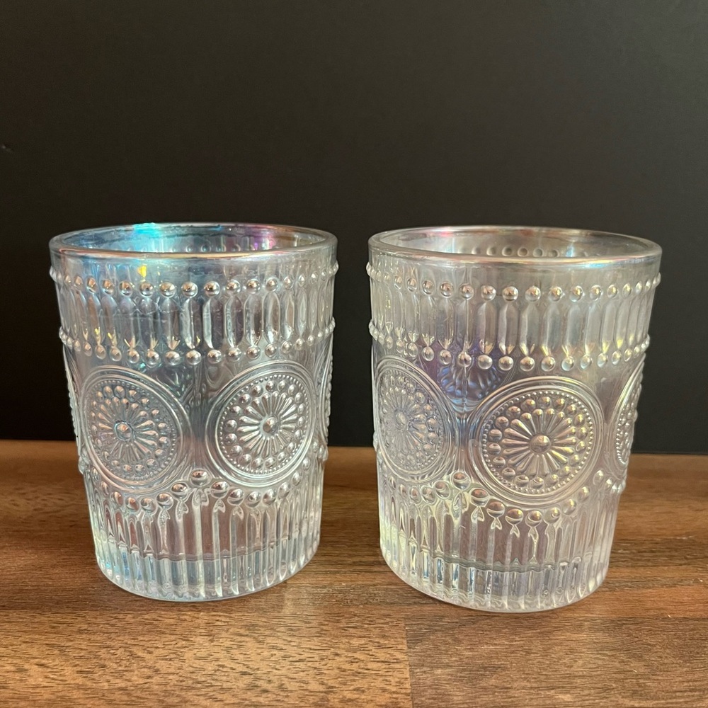 Set of Two Vintage Style Embossed Sunflower Design Iridescent Tumblers